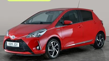 Used Toyota Yaris Hybrid 101 HP (74 kW) 2019 Hatchback