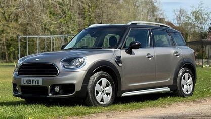 Używany Mini Cooper Classic 136 KM (100 kW) 2020 Hatchback