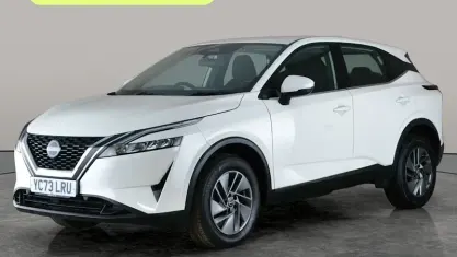 Usado Nissan Qashqai Acenta Premium 140 HP (102 kW) 2023 Branco SUV