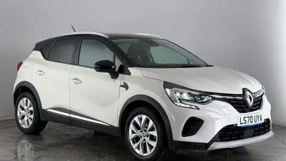 Używany Renault Captur Iconic 131 KM (96 kW) 2020 Biały SUV
