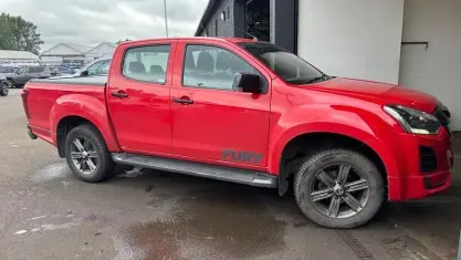 Used Isuzu D-Max 165 HP (121 kW) 2019 Cabriolet