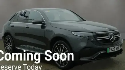 Usado Mercedes EQC400 AMG line 300 kW (408 HP) 2022 Cinzento SUV