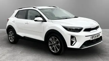 Used Kia Stonic 120 HP (88 kW) 2024 White SUV