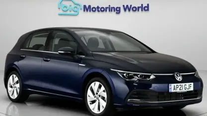 Used VW Golf VII Style 150 HP (110 kW) 2021 Blue Hatchback