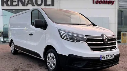 Used 2022 Renault Trafic Business MPV | £15,995 (Fair price)
