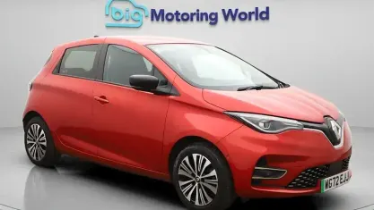 Used Renault Zoe Techno 100 kW (136 HP) 2024 Hatchback