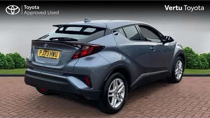Used Toyota C-HR 122 HP (89 kW) 2023 SUV