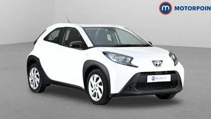 Used Toyota Aygo X PURE 72 HP (52 kW) 2025 SUV