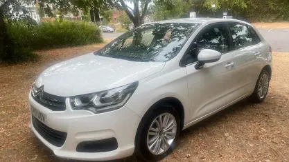 Used Citroën C4 Feel 100 HP (73 kW) 2017 White Hatchback