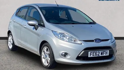 Used Ford Fiesta Zetec 96 HP (70 kW) 2012 Silver Hatchback