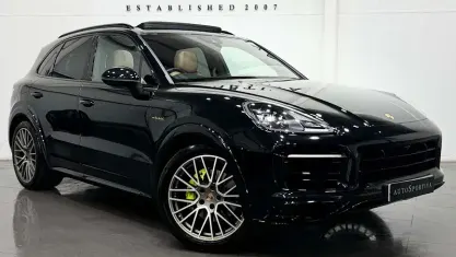 Used Porsche Cayenne Platinum Edition 462 HP (339 kW) 2022 Black SUV