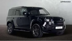 Santorini black Used 2025 Land Rover Defender SE Dynamic SUV | £65,280 (Fair price)