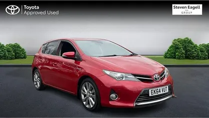 Used Toyota Auris Hybrid 136 HP (100 kW) 2014 Hatchback