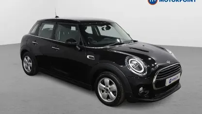 Begagnad Mini Cooper Classic 136 HK (100 kW) 2019 Halvkombi