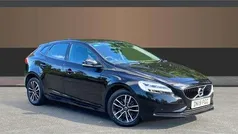 Black Used 2019 Volvo V40 Momentum Estate | £12,703 (Fair price)