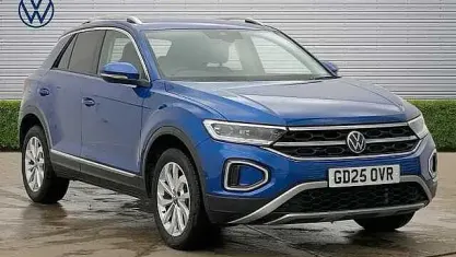 Used VW T-Roc Style 150 HP (110 kW) 2025 Blue SUV