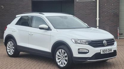 Usado VW T-Roc SE 150 HP (110 kW) 2021 SUV