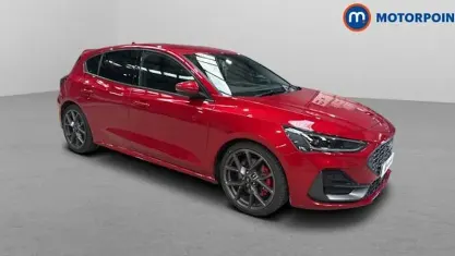 Used Ford Focus ST 280 HP (205 kW) 2023 Red Hatchback