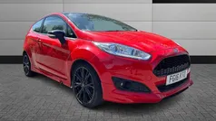 Red Used 2016 Ford Fiesta Zetec Hatchback | £4,995 (Good price)