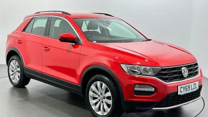 Used VW T-Roc SE 116 HP (85 kW) 2020 Red SUV