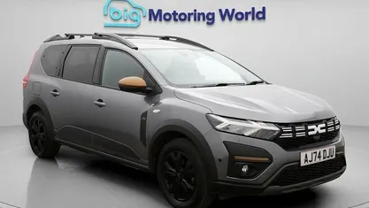 Used Dacia Jogger Extreme 141 HP (103 kW) 2025 MPV