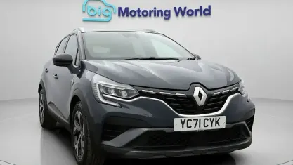 Begagnad Renault Captur R.S. 140 HK (102 kW) 2022 Blå SUV