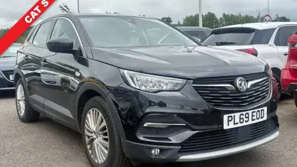Used Vauxhall Grandland X Business Edition 131 HP (96 kW) 2020 Black SUV