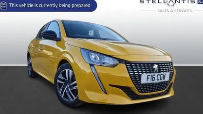 Used Peugeot 2008 Allure 101 HP (74 kW) 2024 SUV