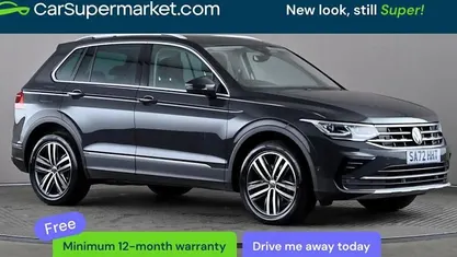 Begagnad VW Tiguan Elegance 245 HK (180 kW) 2022 Grå SUV