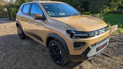 Used 2025 Dacia Spring Extreme Hatchback | £9,999 (Fair price)