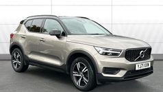 Used 2022 Volvo XC40 R-Design SUV | £26,150 (Fair price)