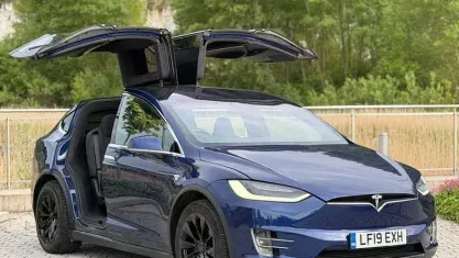 Used Tesla Model X 448 kW (610 HP) 2019 Blue SUV