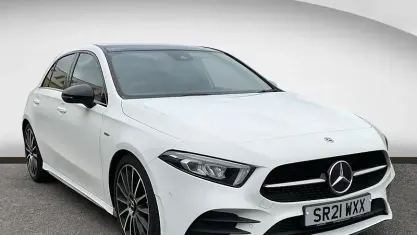 Używany Mercedes A200 Exclusive 150 KM (110 kW) 2020 Biały Hatchback