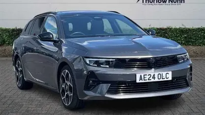 Used Vauxhall Astra Ultimate 131 HP (96 kW) 2024 Grey Estate