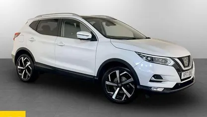Used 2017 Nissan Qashqai Tekna SUV | £7,595 (Fair price)