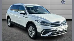 White Used 2022 VW Tiguan Allspace Life SUV | £21,990 (Fair price)