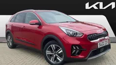 Red Used 2022 Kia Niro 2 SUV | £17,500 (Fair price)