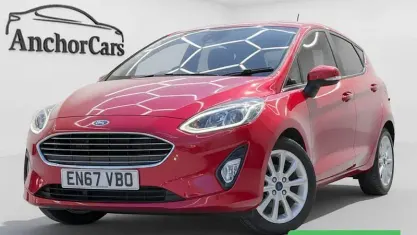 Used Ford Fiesta Titanium 101 HP (74 kW) 2018 Red Hatchback