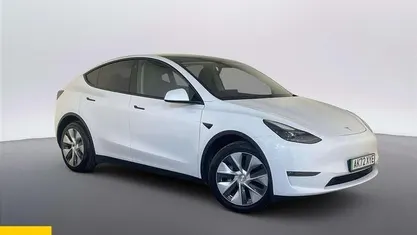 Used Tesla Model Y Long Range AWD 286 kW (389 HP) 2025 SUV