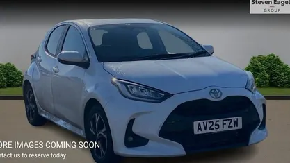 Used Toyota Yaris Hybrid Design 116 HP (85 kW) 2026 Hatchback