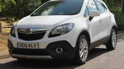 Used Vauxhall Mokka 140 HP (102 kW) 2016 White SUV