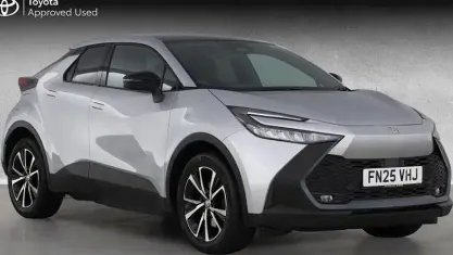 Used Toyota C-HR Design 223 HP (164 kW) 2025 Silver SUV
