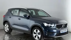 Blue Used 2021 Volvo XC40 Momentum SUV | £20,350 (Fair price)