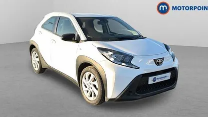Used Toyota Aygo X PURE 72 HP (52 kW) 2025 SUV