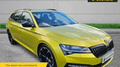 Used Skoda Superb SportlinePlus 190 HP (139 kW) 2019 Green Estate