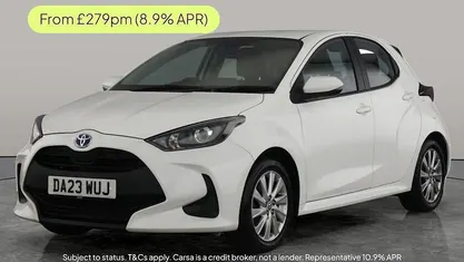 Used 2025 Toyota Yaris Hybrid Hatchback | £16,703 (Super price)