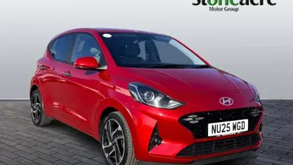 Used Hyundai i10 Premium 84 HP (61 kW) 2023 Red Hatchback