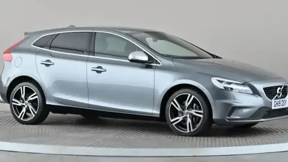 Used Volvo V40 R-Design 152 HP (111 kW) 2019 Grey Hatchback
