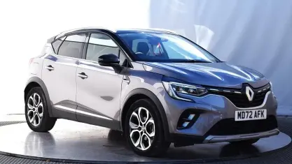 Used Renault Captur Techno 145 HP (106 kW) 2022 Grey/black SUV