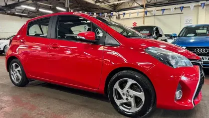 Usado Toyota Yaris Hybrid 101 HP (74 kW) 2016 Citadino